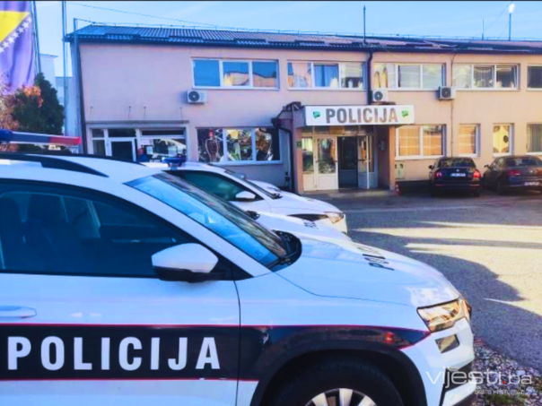 u-toku-velika-akcija-mup-a-tk-zbog-sumnje-na-djeciju-prostituciju-osumnjiceni-policajci-policija-tzk_6901c54921021