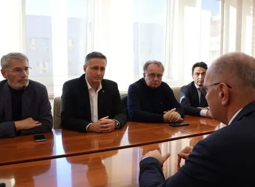 74238bf9-f05e-4688-a4d6-8d3e13a00caf