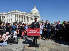 Kongres odobrio objavljivanje Epsteinovih dosijea, ostalo je još da Trump potpiše