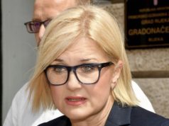 Zaposlenik koji je uzeo čokoladu sa stola riječke gradonačelnice dobio opomenu