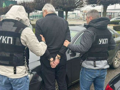 muskarac-uhapsen-zbog-pedofilije-je-profesor-u-srednjoj-skoli-snimka-zaslona-2025-12-04-104505_69315ab7475a8