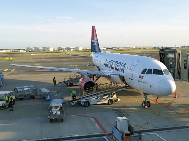 prvi-let-nakon-obustave-avion-iz-dubaija-sletio-u-beograd-aaaaa_69a68c7d772d0
