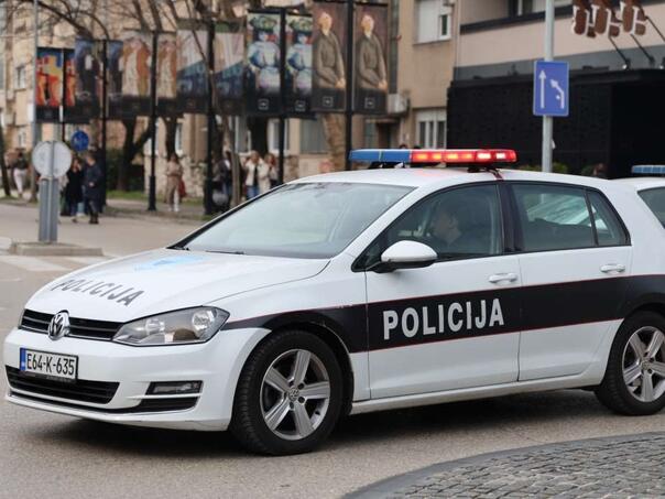 otkriveni-detalji-zlocina-na-dobrinji-ubili-muskarca-pa-tijelo-bacili-sa-zgrade-policija-fena_69de0554829fa